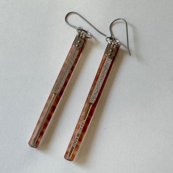 Tortoise Pattern Earrings, Lightweight - Picture 5 of 7